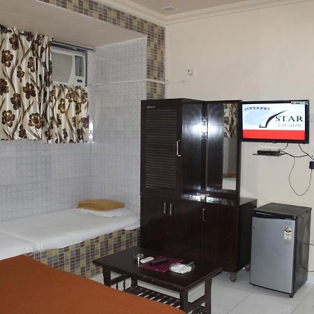 Hotel Sea Sands Mumbai Exterior photo