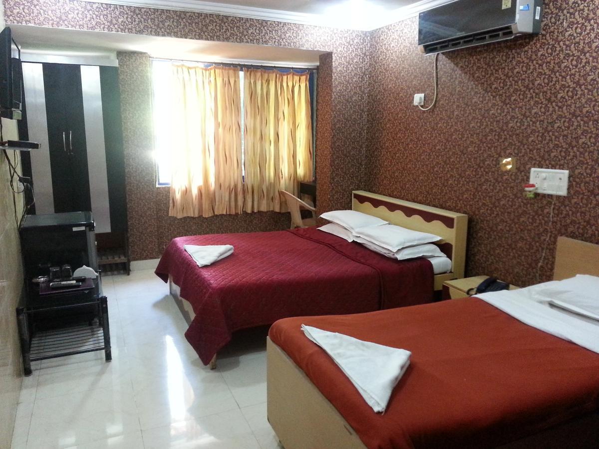 Hotel Sea Sands Mumbai Room photo
